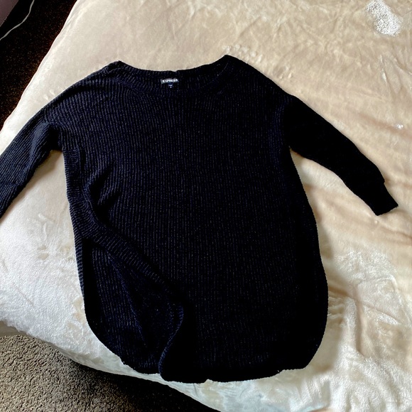 Express sweater. - Picture 1 of 4